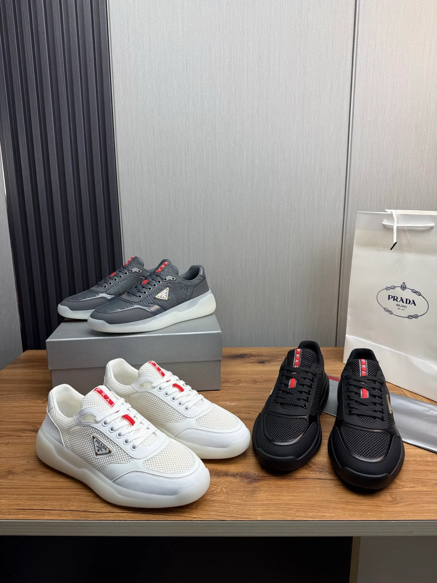 Factory price 620💰 [PRADA] Official website synchronizes new models, high-quality shipments ✔️Hot sale🔥 Original cowhide + cowhide lining, 1🆚1 replica, original bottom, 38-45 (men's 45 is custom-made and cannot be returned)